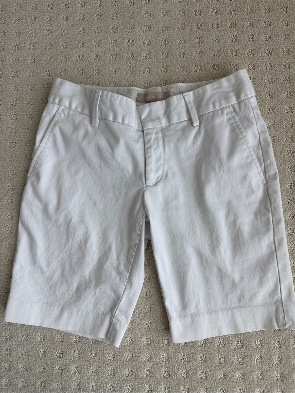 Banana Republic Women’s White Tailored Shorts